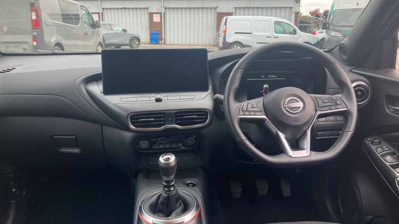 Nissan Juke 1.0 DiG-T N-Connecta 5dr Petrol Hatchback